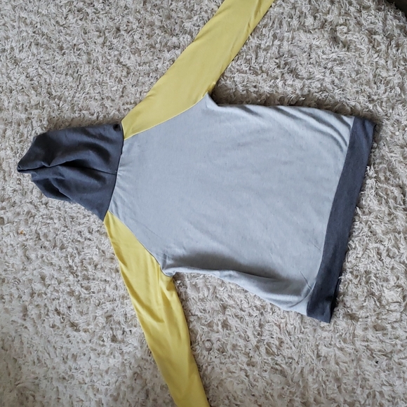 Grey and yellow hoodie size small - Picture 3 of 4